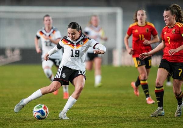 Womens soccer in Essen FOR EDITORIAL PURPOSES ONLY EDITORIAL USE ONLY p Loreen Bender Germany vs Alixe Bosteels Belgium The international match between the womens U23 team and Belgium, ended on 06 03 2026 in the Lohrheidestadion, Bochum Wattenscheid with 4 2 Michael Gohl FUNKE Foto Services p Sport Deutschland Nordrhein Westfalen Bochum Copyright MichaelxGohl Copyright: MichaelxGohl doc84v1r6tdrrl17f9orasv ,EDITORIAL USE ONLY Copyright: MichaelxGohl