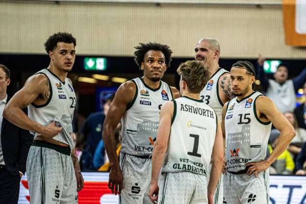 Rostock, Germany 06 March 2026 1 BBL 2025 2026 Rostock Seawolves vs VET CONCEPT Gladiators Trier In the picture The Trier team unhappy on the pitch Copyright: xFotostandx xVoelkerx