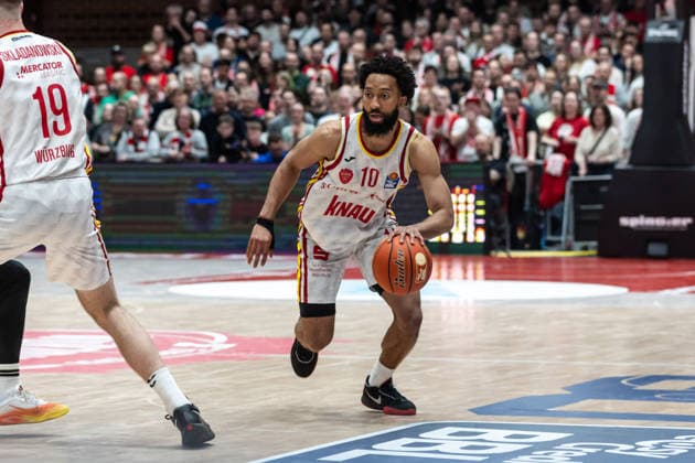 GER, easy Credit Basketball Bundesliga, Fitness First Würzburg Baskets Niners Chemnitz 06 03 2026, tectake ARENA Würzburg, Würzburg, GER, easy Credit Basketball Bundesliga, Fitness First Würzburg Baskets Niners Chemnitz Davion Mintz Fitness First Würzburg Baskets 10 Foto Alexander Trienitz Würzburg tectake ARENA Würzburg Bayern Germany