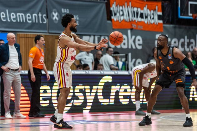 GER, easy Credit Basketball Bundesliga, Fitness First Würzburg Baskets Niners Chemnitz 06 03 2026, tectake ARENA Würzburg, Würzburg, GER, easy Credit Basketball Bundesliga, Fitness First Würzburg Baskets Niners Chemnitz Davion Mintz Fitness First Würzburg Baskets 10 Foto Alexander Trienitz Würzburg tectake ARENA Würzburg Bayern Germany