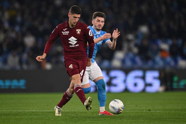 CALCIO - Serie A - SSC Napoli vs Torino FC Matteo Prati of Torino F.C. and Billy Gilmour of S.S.C. Napoli are in action during the 28th day of the Serie A Championship between S.S.C. Napoli and Torino F.C. at the Diego Armando Maradona Stadium on March 6, 2026 in Naples, Italy. Naples Italy  Copyright: xIPAxSport ABACAx