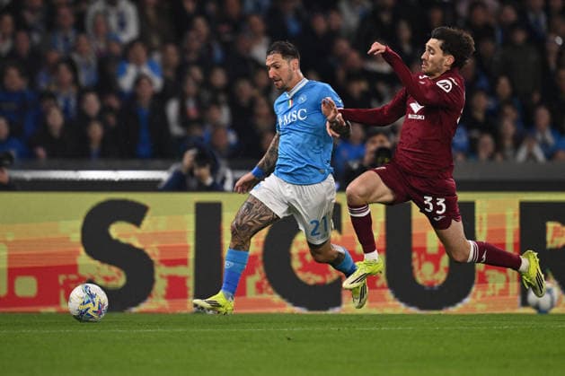 CALCIO - Serie A - SSC Napoli vs Torino FC Matteo Politano of S.S.C. Napoli and Rafael Obrador of Torino F.C. are in action during the 28th day of the Serie A Championship between S.S.C. Napoli and Torino F.C. at the Diego Armando Maradona Stadium on March 6, 2026 in Naples, Italy. Naples Italy  Copyright: xIPAxSport ABACAx