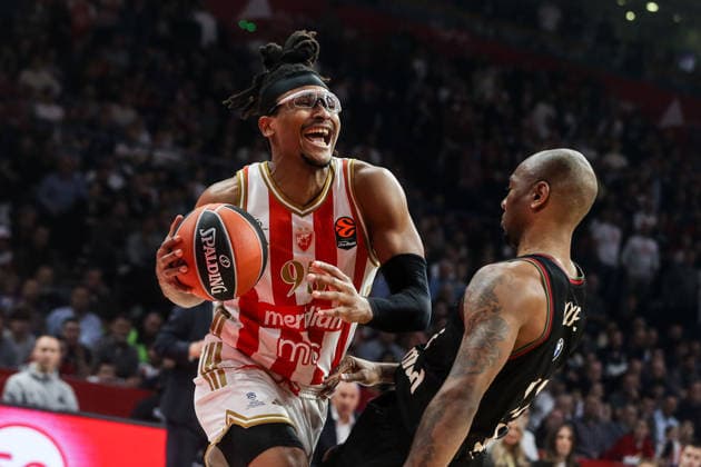 Crvena Zvezda Meridianbet v FC Bayern Munich - Euroleague BELGRADE, SERBIA - MARCH 06: Chima Moneke (L) of Crvena Zvezda Meridianbet Belgrade in action during the EuroLeague Regular Season Round 30 match between Crvena Zvezda Meridianbet Belgrade and FC Bayern Munich at Belgrade Arena on March 06, 2026 in Belgrade, Serbia. Filip Stevanovic Anadolu Belgrade Serbia. Editorial use only. Please get in touch for any other usage.  Copyright: x2026xAnadoluxFilipxStevanovicx