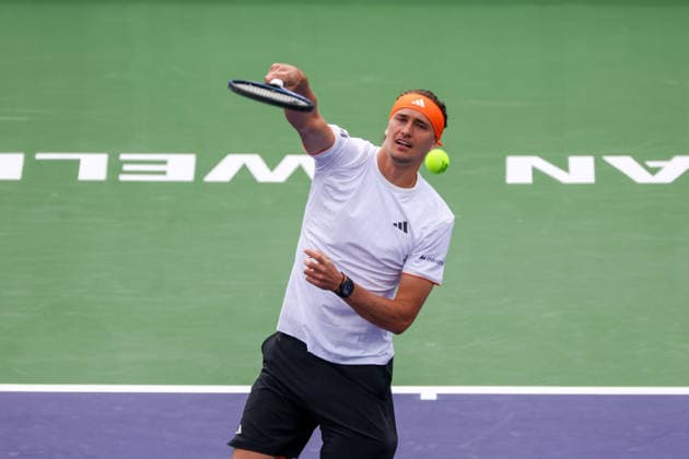 INDIAN WELLS, CA - MARCH 06: Alexander Zverev (GER) hits an overhead during the BNP Paribas Open on March 6, 2026 at Indian Wells Tennis Garden in Indian Wells, CA. (Photo by George Walker Icon Sportswire) TENNIS: MAR 06 BNP Paribas Open EDITORIAL USE ONLY Icon260306003