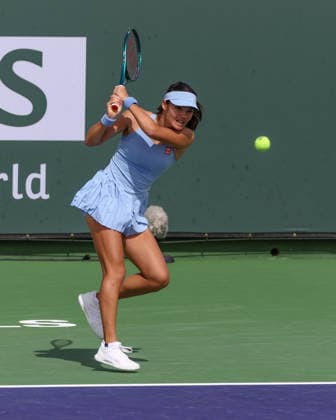 INDIAN WELLS, CA - MARCH 06: Emma Raducanu (GBR) hits a backhand during the BNP Paribas Open on March 6, 2026 at Indian Wells Tennis Garden in Indian Wells, CA. (Photo by George Walker Icon Sportswire) TENNIS: MAR 06 BNP Paribas Open EDITORIAL USE ONLY Icon260306021