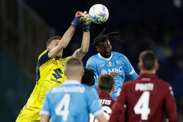 Serie a football match SSC Napoli vs Torino Torino s Italian goalkeeper Alberto Andrea Paleari challenges for the ball with Napoli s Cameroonian midfielder Andre Frank Zambo Anguissa during the Serie A football match between SSC Napoli and Torino at the Diego Armando Maradona Stadium in Naples on March 06, 2026. _BPH0424 Copyright: xAntonioxBalascox