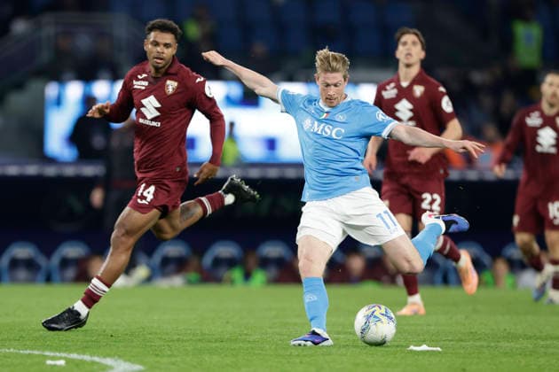 Serie a football match SSC Napoli vs Torino Napoli s Belgian midfielder Kevin De Bruyne controls the ball during the Serie A football match between SSC Napoli and Torino at the Diego Armando Maradona Stadium in Naples on March 06, 2026. _BPH1580 Copyright: xAntonioxBalascox