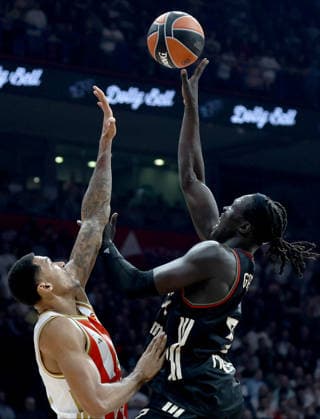 06.03.2026 Belgrade(Serbia) KK Crvena Zvezda(BC Red Star)-Bayern München Euroleague men s basketball Wenyen Gabriel(R) Bayern München :S.Sandic