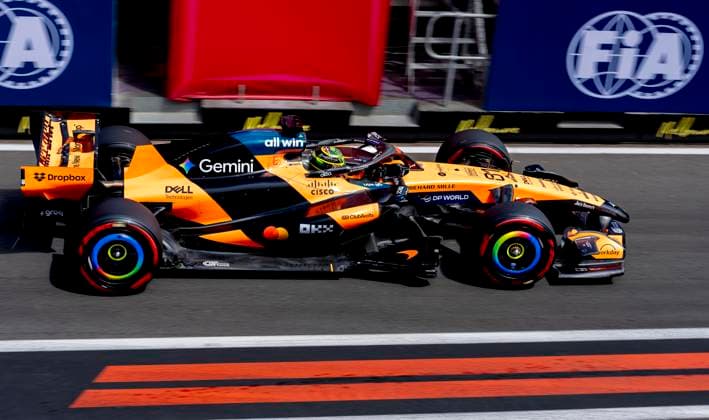 MELBOURNE Formula 1 driver Oscar Piastri of McLaren Mastercard Formula 1 Team during Formula 1 Melbourne free practice and qualifying at Albert Park on March 7, 2025 in Melbourne, Australia Photo by DeFodi Images