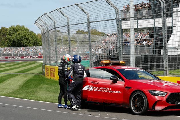 7th March 2026: Melbourne Grand Prix Circuit, Melbourne, Victoria, Australia: Formula One Australian Grand Prix, Qualifying Day; George Russell of the United Kingdom driving the 63 Mercedes AMG F! W17 Mercedes AMG is picked up by the safety car after hitting the wall on turn 2  DavidxWoodley Content restricted for UK based newspaper