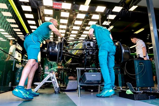MELBOURNE Mechanics work on the car of Formula 1 driver Lance Stroll of the Aston Martin Aramco Formula 1 Team during the Formula 1 Melbourne free practice and qualifying session at Albert Park on March 7, 2025 in Melbourne, Australia Photo by DeFodi Images