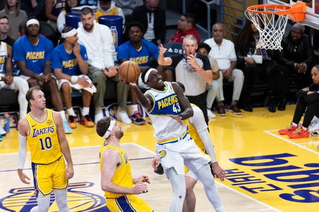 March 6, 2026, Los Angeles, California, USA: Indiana PacersÃ¢â‚¬â ¢ Pascal Siakam (43) goes to the basket against the Los Angeles Lakers during an NBA, Basketball Herren, USA basketball game at Crypto.com Arena on Friday, March 6, 2026 in Los Angeles. Los Angeles USA - ZUMAc68_ 20260306_zaf_c68_040 Copyright: xRingoxChiux