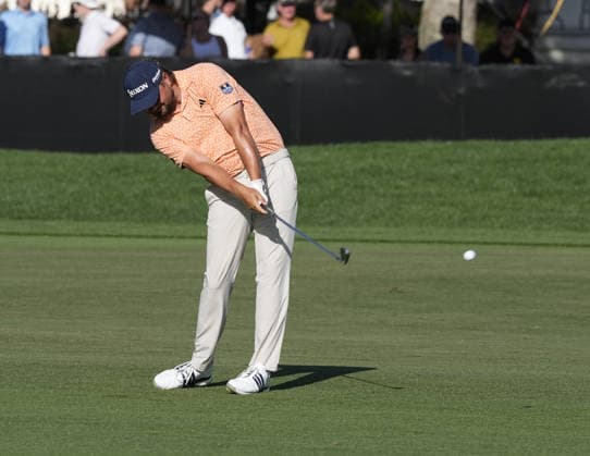 ORLANDO, FL - MARCH 06: PGA, Golf Herren golfer Andrew Novak plays his second shot on the 16th hole on March 6, 2026, during the Arnold Palmer Invitational presented by Mastercard at Arnold Palmer™s Bay Hill Club & Lodge in Orlando, Florida. (Photo by Brian Spurlock Icon Sportswire) GOLF: MAR 06 PGA Arnold Palmer Invitational presented by Mastercard EDITORIAL USE ONLY Icon26030655