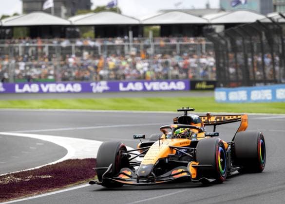 MELBOURNE - Oscar Piastri (McLaren) in action during qualifying at the Albert Park Circuit ahead of the Australian Grand Prix. SANDER KONING ANP xVIxANPxSportx xxANPxIVx 552642177 originalFilename: 552642177.jpg