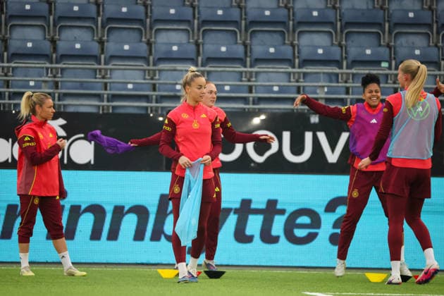 Stavanger, Norway 06 March 2026 Final training of the German womens national soccer team at the Lyse Stadium in Stavanger, Norway, before the World Cup qualifying match against the Norwegian womens national team In the picture from left Linda Dallmann Germany , Giulia Gwinn Germany , Lisanne Gräwe Graewe Germany and Shekiera Martinez Germany at the final training in Stavanger, Norway Copyright: HMBxMedia MadeleinexFantini