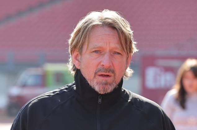 07 03 2026 Soccer Season 2025 2026 2 Soccer Bundesliga 25 Matchday 1 FC Nürnberg FCN Club Fortuna Düsseldorf F95 Sportfoto Zink DaMa xdaxmax DFL regulations prohibit any use of photographs as image sequences and or quasi video only for editorial use Sven Mislintat Board Member Football Development, Communication and CSR Fortuna Düsseldorf F95 thoughtful