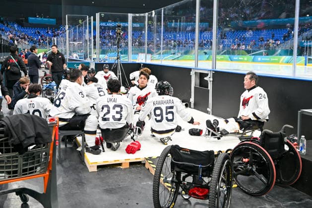 GIOCHI OLIMPICI - Olimpiadi Invernali Milano-Cortina 2026 - Paralympic Winter games, Winterspiele,Spiele, Summer games MILANO-CORTINA 2026 - Para Ice hockey, Eishockey - Czechia vs Japan Team Japan breack time during the Paralympic Games Milano-Cortina 2026, Ice Hockey match between Czechia vs Japan on March 6, 2026 at Arena di Verona in Verona, Italy during Paralympic WINTER GAMES MILANO-CORTINA 2026 - Para ice hockey - Czechia vs Japan, Olympic Winter Games Milano-Cortina 2026 in Milano, Italy, March 07 2026 Cortina D Ampezzo Italy  Copyright: xIPAxSport ABACAx