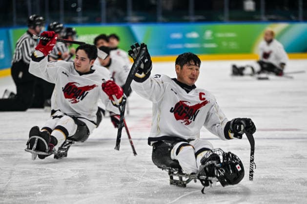 GIOCHI OLIMPICI - Olimpiadi Invernali Milano-Cortina 2026 - Paralympic Winter games, Winterspiele,Spiele, Summer games MILANO-CORTINA 2026 - Para Ice hockey, Eishockey - Czechia vs Japan Team Japan greets the fans at the end of the match during the Paralympic Games Milano-Cortina 2026, Ice Hockey match between Czechia vs Japan on March 6, 2026 at Arena di Verona in Verona, Italy during Paralympic WINTER GAMES MILANO-CORTINA 2026 - Para ice hockey - Czechia vs Japan, Olympic Winter Games Milano-Cortina 2026 in Milano, Italy, March 07 2026 Cortina D Ampezzo Italy  Copyright: xIPAxSport ABACAx