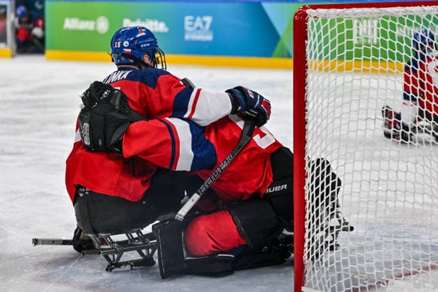 Team Czechia celebrates a victory at the end of match during Paralympic Winter games, Winterspiele,Spiele, Summer games MILANO-CORTINA 2026 - Para Ice hockey, Eishockey - Czechia vs Japan, Olympic Winter Games Milano-Cortina 2026 in Milano, Italy, March 07 2026  Copyright: xAlessioxMarini IPAxSportx xipa-agency.netx xx IPA_72501277 IPA_Agency_IPA72501277