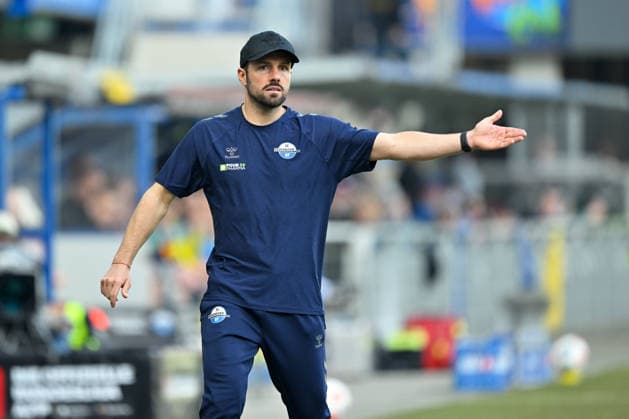 Paderborn, Home Deluxe Arena, 07 03 26, GER, Herren, 2 Bundesliga, Saison 2025 2026, SC Paderborn 07 Eintracht Braunschweig Bild Trainer Ralf KETTEMANN Paderborn DFL regulations prohibit any use of photographs as image sequences and or quasi video NRW Germany