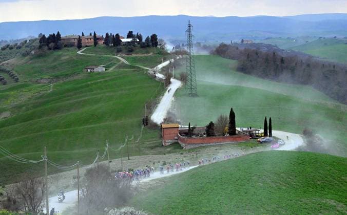 The pack of riders pictured in action during the men elite Strade Bianche one day cycling race, 203km from and to Siena, Italy on Saturday 07 March 2026. DIRKxWAEM  x166740056x