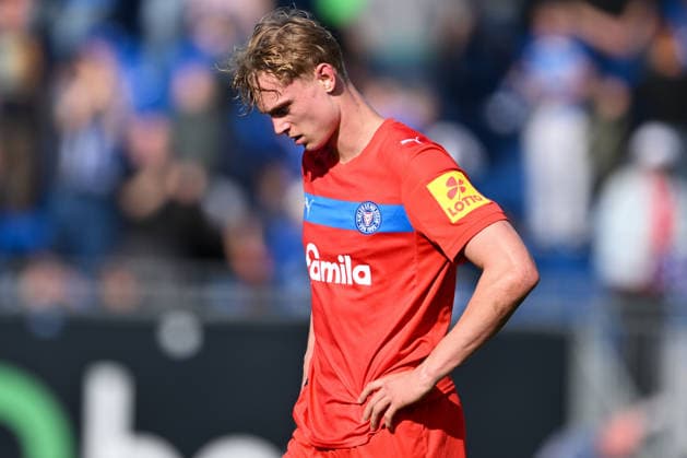 Kasper Davidsen Holstein Kiel, 15 is disappointed about the defeat GER, SV Darmstadt 98 vs Holstein Kiel, Football 2 Bundesliga, 25 Matchday, Season 2025 2026, 07 03 2026 DFL regulations prohibit any use of photographs as image sequences and or quasi video GER, SV Darmstadt 98 vs Holstein Kiel, Football 2 Bundesliga, 25 Matchday, Season 2025 2026 Darmstadt Copyright: xEibner-Pressefoto FlorianxWiegandx EP_FWD