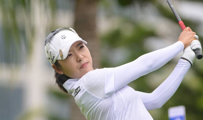 (260307) -- LINGSHUI, March 7, 2026 -- Lee Mi Hyang of South Korea plays a shot during the third round of the Blue Bay LPGA, Golf Damen golf tournament in Lingshui, south China s Hainan Province, March 7, 2026. ) (SP)CHINA-HAINAN-LINGSHUI-GOLF-BLUE BAY LPGA (CN) YangxGuanyu 