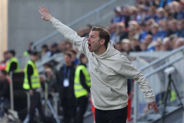 2026 03 07 xjfx 2 Bundesliga SV Darmstadt 98 Holstein Kiel v l , head coach Florian Kohfeldt SV Darmstadt 98 gives instructions, gesticulates, gesticulate with arms gives instructions, gesticulate DFL DFB REGULATIONS PROHIBIT ANY USE OF PHOTOGRAPHS as IMAGE SEQUENCES and or QUASI VIDEO Copyright: JoaquimxFerreira