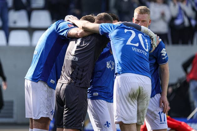 07 03 2026, xhettx, Soccer 2 Bundesliga, SV Darmstadt 98 Holstein Kiel v l Cheering at Darmstadt after the match DFL DFB REGULATIONS PROHIBIT ANY USE OF PHOTOGRAPHS as IMAGE SEQUENCES and or QUASI VIDEO
