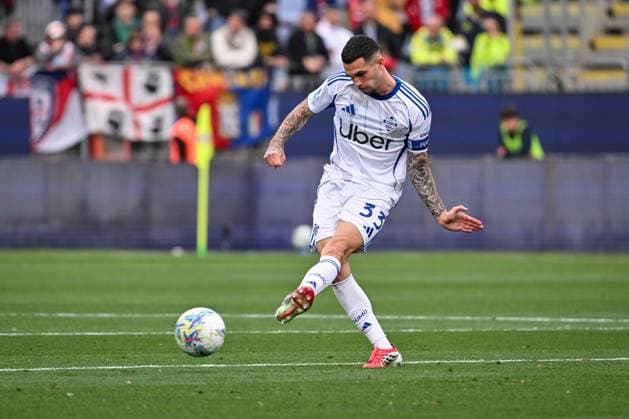 Lucas Da Cunha of Como 1907 during Cagliari Calcio vs Como 1907, Italian soccer Serie A match in Cagliari, Italy, March 07 2026  Copyright: xLuigixCanu IPAxSportx xipa-agency.netx xx IPA_72510148 IPA_Agency_IPA72510148