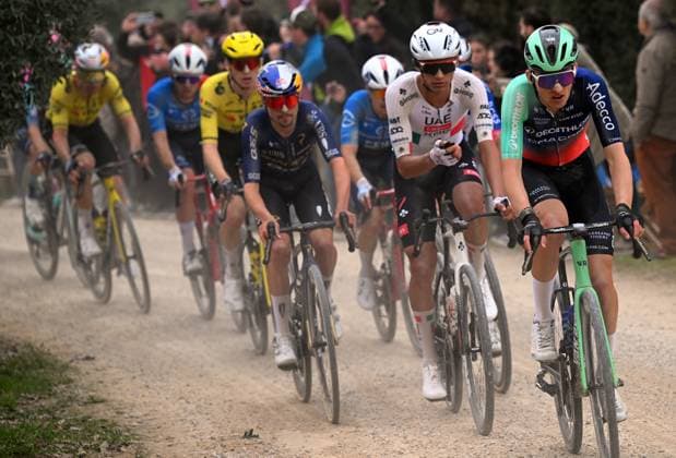 British Thomas Pidcock of Pinarello Q36.5 Pro Cycling, Mexican Isaac Del Toro of UAE Team Emirates - XRG and French Paul Seixas of Decathlon CMA CGM Team pictured in action during the men elite Strade Bianche one day cycling race, 203km from and to Siena, Italy on Saturday 07 March 2026. POOLxTIMxDExWAELE  x166746997x