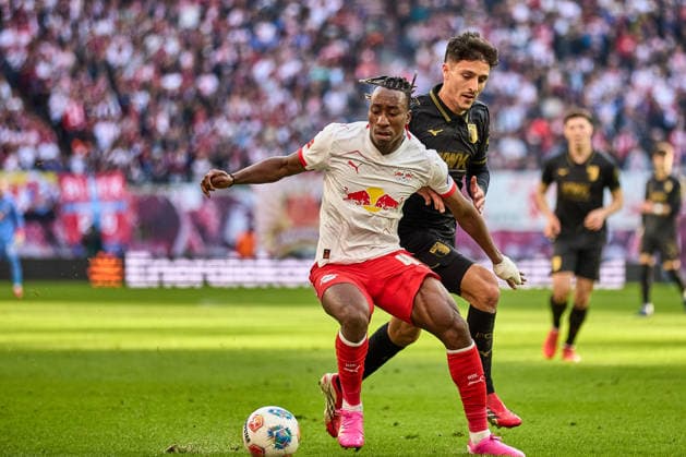 07 03 2026, Football, Men, Bundesliga, 2025 2026, RB Leipzig FC Augsburg Yan Diomande 49, RB Leipzig , free position, action, with ball, in duel Leipzig Red Bull Arena Saxony Germany