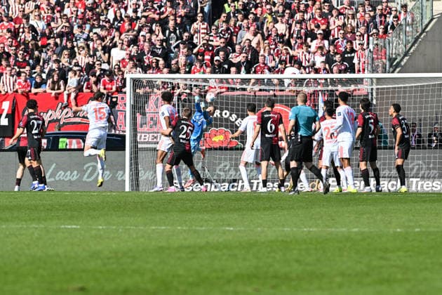 2 Bundesliga 1 FC Nuremberg Fortuna Düsseldorf 07 03 2026 NUREMBERG, GERMANY 07 MARCH Tim OBERDORF Fortuna Düsseldorf 15s header is saved by Jan REICHERT 1 FC Nuremberg 1 Goal chance during the match between 1 FC Nürnberg and Fortuna Düsseldorf on matchday 25 of Bundesliga 2 at Max Morlock Stadion Copyright: xBEAUTIFULxSPORTS Goldbergx