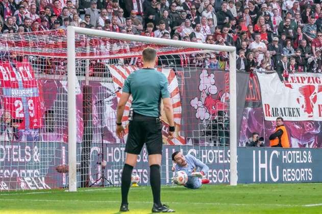 Leipzig, Germany 07 March 2026 1 Bundesliga 2025 2026 RB Leipzig vs FC Augsburg In the picture goalkeeper Maarten Vandevoordt RB holds a penalty kick DFL regulations prohibit any use of photographs as image sequences and or quasi video Copyright: xFotostandx xNachtigallx