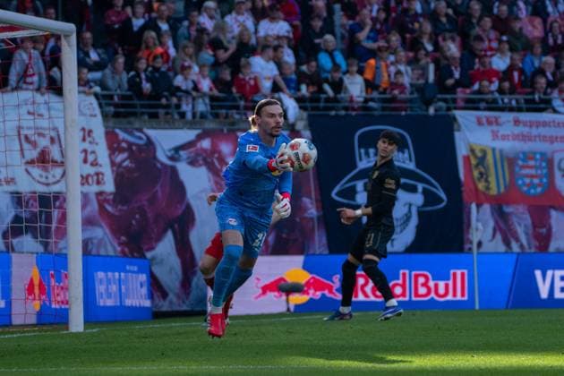 Germany Bundesliga 2025 2026, Matchday 25 RB Leipzig vs FC Augsburg Red Bull Arena Leipzig Maarten Vandevoordt RB Leipzig, 26 on the ball Copyright: xTomxLauruschkatx