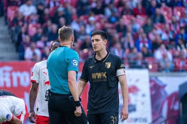 Germany Bundesliga 2025 2026, Matchday 25 RB Leipzig vs FC Augsburg Red Bull Arena Leipzig Keven Schlotterbeck FC Augsburg, 31 Copyright: xTomxLauruschkatx