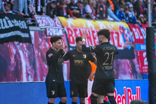 Germany Bundesliga 2025 2026, Matchday 25 RB Leipzig vs FC Augsburg Red Bull Arena Leipzig Robin Fellhauer FC Augsburg, 19 Goal celebration Copyright: xTomxLauruschkatx