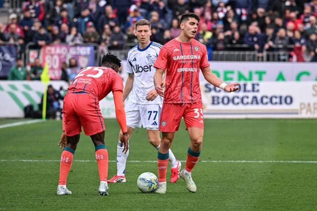 Adam Obert of Cagliari Calcio during Cagliari Calcio vs Como 1907, Italian soccer Serie A match in Cagliari, Italy, March 07 2026  Copyright: xLuigixCanu IPAxSportx xipa-agency.netx xx IPA_72512079 IPA_Agency_IPA72512079