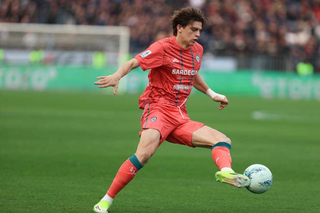 March 7, 2026, Cagliari: Cagliari™s Marco Palestra in action during the Italian Serie A soccer match Cagliari calcio vs Como 1907 at the Unipol Domus in Cagliari, Italy, 7 March 2026.ANSA FABIO MURRU Serie A: Cagliari-Como  - ZUMAa110 20260307_zaf_a110_023 Copyright: xFabioxMurrux