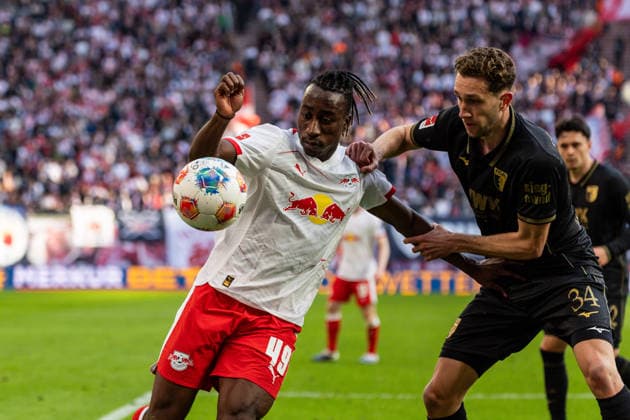 GER, Bundesliga, RB Leipzig FC Augsburg 07 03 2026, Red Bull Arena, Leipzig, GER, Bundesliga, RB Leipzig FC Augsburg Yan Diomande RB Leipzig 49 in duel against Arthur Chaves FC Augsburg 34 Â nordphotoxGmbHxx xAlexanderxTrienitz nph00051
