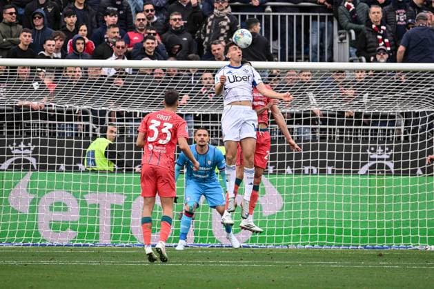 Jacobo Ramon of Como 1907 during Cagliari Calcio vs Como 1907, Italian soccer Serie A match in Cagliari, Italy, March 07 2026  Copyright: xLuigixCanu IPAxSportx xipa-agency.netx xx IPA_72514484 IPA_Agency_IPA72514484