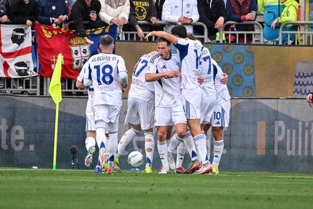 Lucas Da Cunha of Como 1907, Esultanza, Joy, Celebration After scoring goal, during Cagliari Calcio vs Como 1907, Italian soccer Serie A match in Cagliari, Italy, March 07 2026  Copyright: xLuigixCanu IPAxSportx xipa-agency.netx xx IPA_72515261 IPA_Agency_IPA72515261