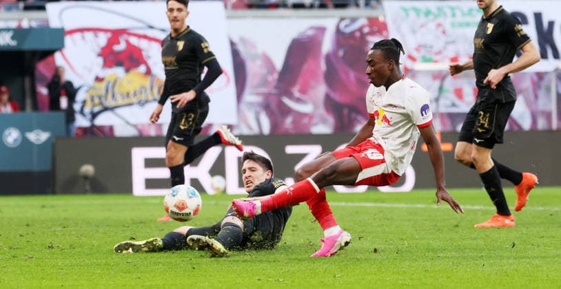 RB Leipzig Augsburg Bundesliga Leipzig, 07 03 2026, Red Bull Arena, Soccer, 1 Bundesliga, 25 Matchday , RB Leipzig vs FC Augsburg , In the picture Goal for RB Leipzig Yan Diomande 49, RB Leipzig scores to equalize , For editorial use only Only editorial use , DFL DFB regulations prohibit any use of photographs as image sequences and or quasi video ,