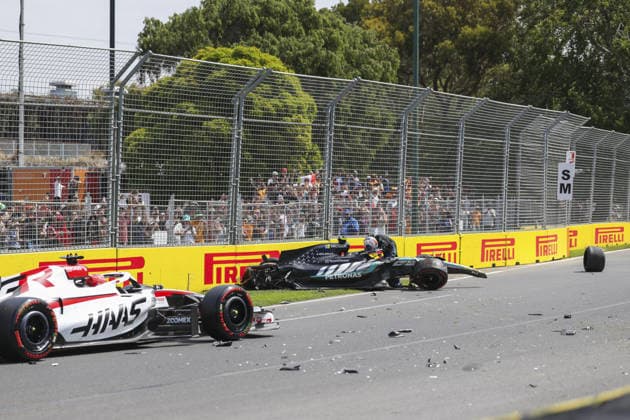 MELBOURNE, AUSTRALIA - MARCH 7: Andrea Kimi Antonelli of Italy (12) beside his Mercedes AMG PETRONAS F1 Team F1 W17 after crashing during qualifying ahead of the F1 Grand Prix of Australia at Albert Park Circuit on March 7, 2026 in Melbourne, Australia.(Photo by Paddocker)  Copyright: xPaddocker SPPx Sportspressphoto_SPR103985