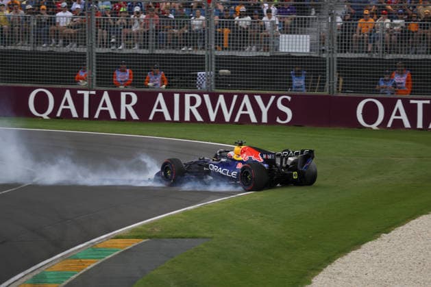 MELBOURNE, AUSTRALIA - MARCH 7: Max Verstappen of the Netherlands (1) crashing his Oracle Red Bull Racing RB22 during qualifying ahead of the F1 Grand Prix of Australia at Albert Park Circuit on March 7, 2026 in Melbourne, Australia.(Photo by Paddocker)  Copyright: xPaddocker SPPx Sportspressphoto_SPR103990