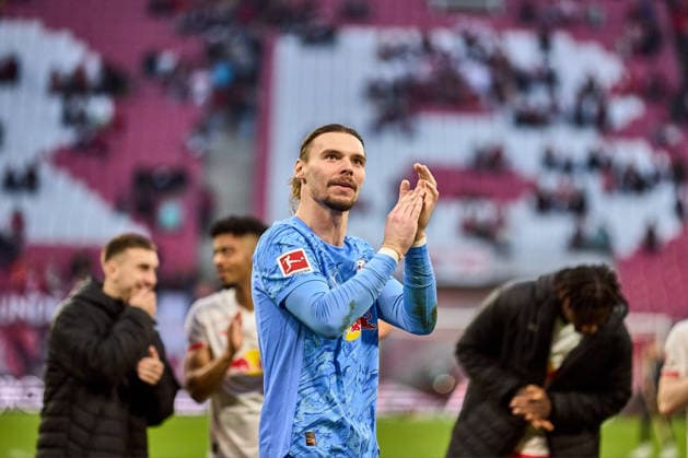07 03 2026, Football, Men, Bundesliga, 2025 2026, RB Leipzig FC Augsburg Got special applause Maarten Vandevoordt 26, RB Leipzig , with his saves he kept Leipzig in the game Leipzig Red Bull Arena Saxony Germany