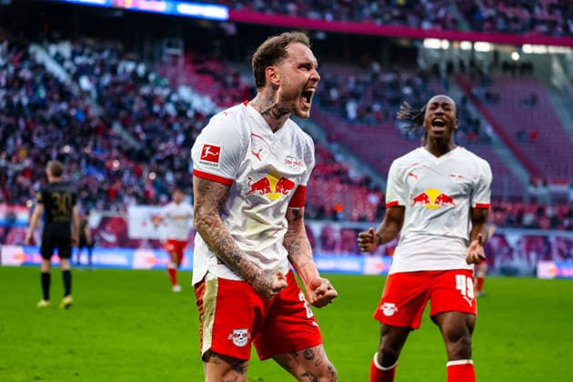 David Raum RB Leipzig, 22 Jubel, Torjubel, jubiliert ueber Tor zum 2 1, RB Leipzig vs FC Augsburg, Fußball, 1 Bundesliga, 25 Spieltag, Saison 2025 2026, 07 03 2026,¨ DFL REGULATIONS PROHIBIT ANY USE OF PHOTOGRAPHS AS IMAGE SEQUENCES AND OR QUASI VIDEO,¨ R¨B Leipzig vs FC Augsburg, Fußball, 1 Bundesliga, 25 Spieltag, Saison 2025 2026, 07 03 2026 Leipzig Copyright: xEibner-Pressefoto LauraxRoemerx EP_LRR