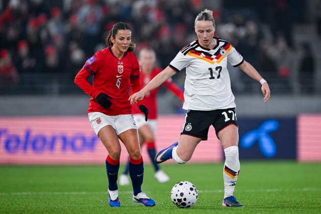 Football, Women, World Cup Quali, Norway - Germany