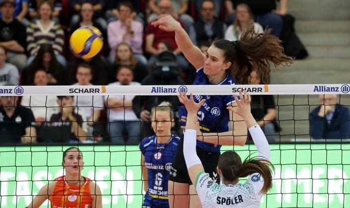 Stuttgart , Bundesliga Volleyball Allianz MTV Stuttgart vs USC Münster , Lucia Varela Gomez Stgt