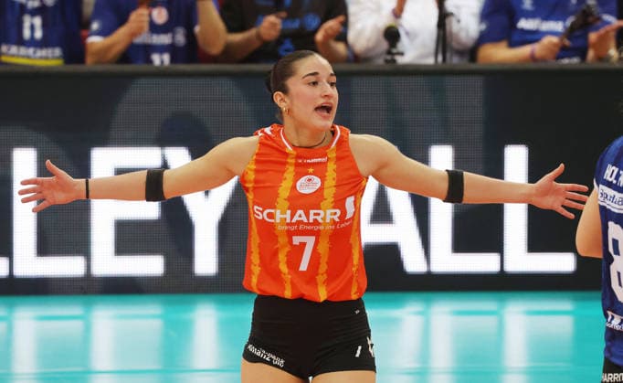 Stuttgart , Bundesliga Volleyball Allianz MTV Stuttgart vs USC Münster , Fabiana Mottis Stgt